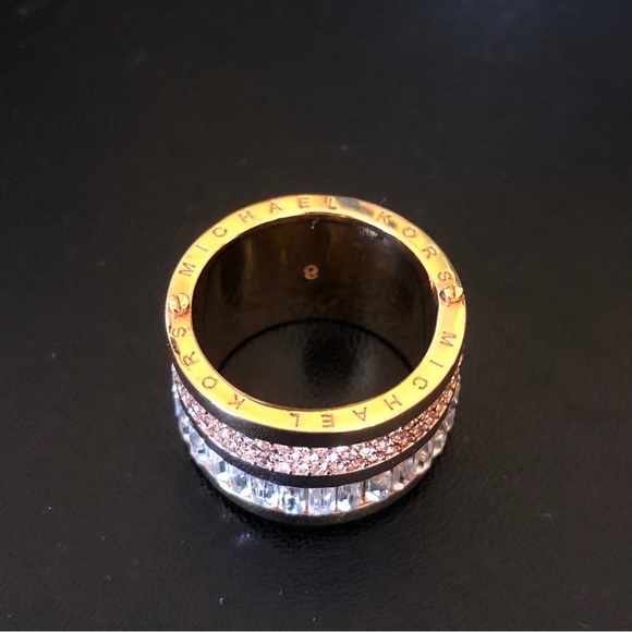 Michael Kors crystal stack wide ring EUC size 8 - Picture 1 of 5